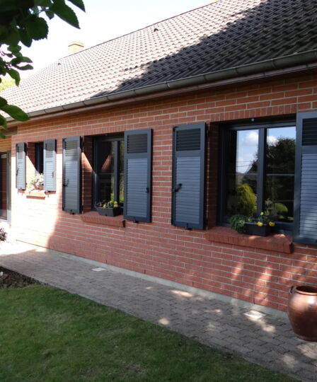 Bois, PVC ou alu : quel matériau de menuiserie pour vos besoins à Maubeuge ?